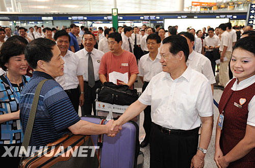 周永康检查奥运安保乘坐地铁前往首都机场