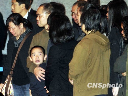 在玉树救人遇难香港义工遗体运返香港