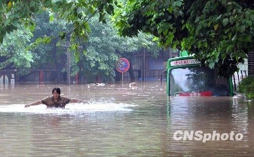 重庆洪涝灾害造成154万人受灾10人死亡(图)