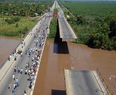 洪都拉斯7.1级地震已致6人死亡40人受伤(组图)