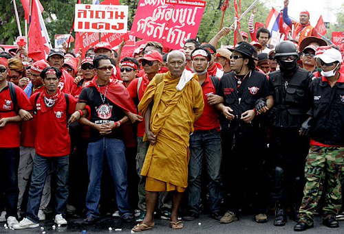 泰国反独裁联盟举行大规模反政府集会(组图)