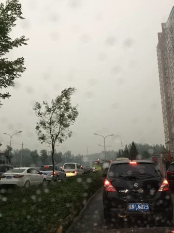 北京市朝阳区育慧东路(网友供图)